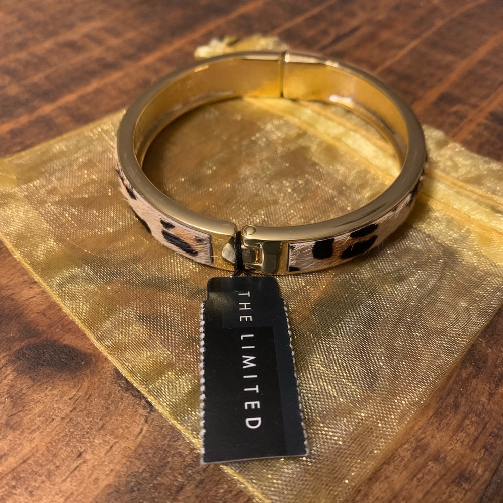 BNWT The Limited Bangle